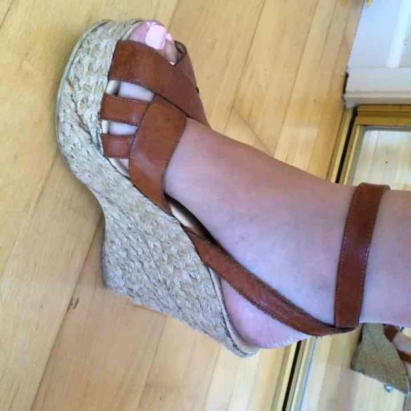 Michael Kors Wedges - Picture 1 of 4